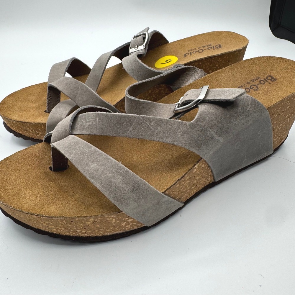 Bio-Gold Wedge Sandals Womens 9 Grey Strappy Cork wedges Made in Italy